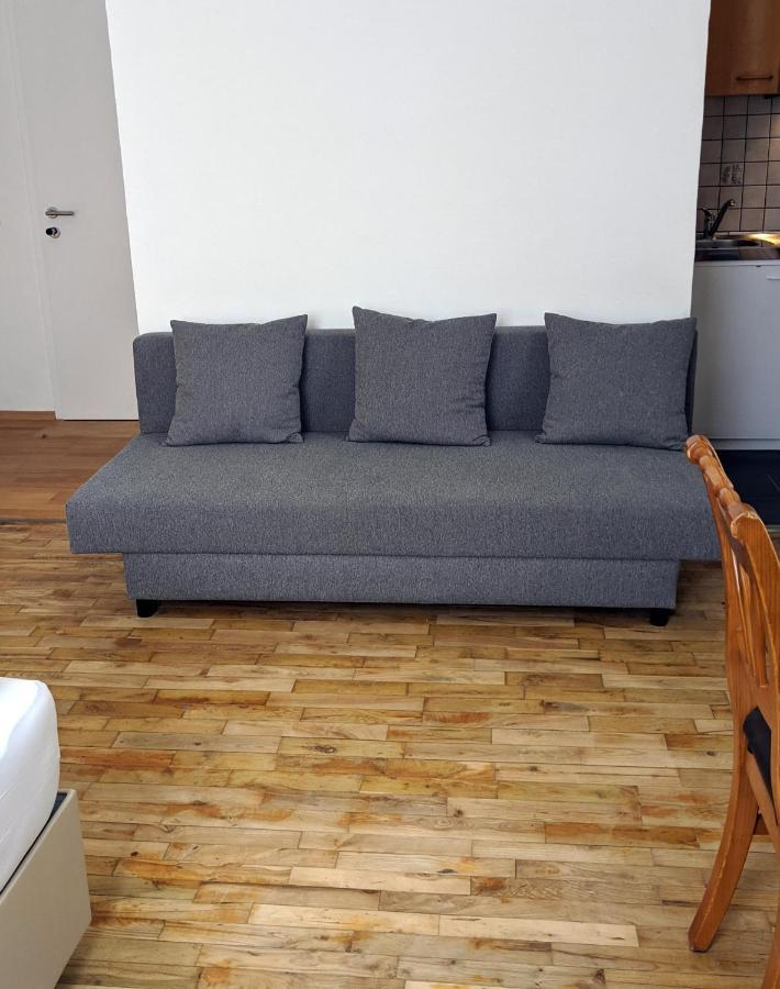 007 Messe Apartment Madrid 30m² Klagenfurt am Woerthersee Esterno foto