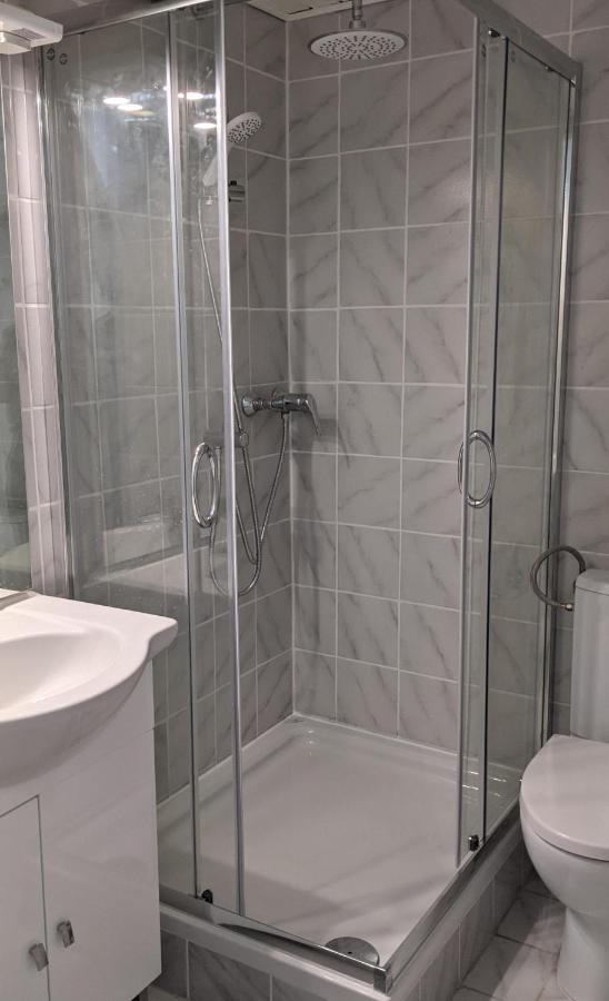 007 Messe Apartment Madrid 30m² Klagenfurt am Woerthersee Esterno foto